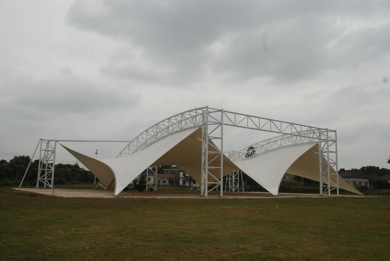 羽毛球场膜结构顶棚造价-1